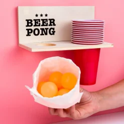 Ditverzinjeniet Drankspelletjes|Beer pong muurplank met bekers en ballen