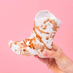 Ditverzinjeniet Kaarsen En Kandelaars|Cowboylaars geurkaars