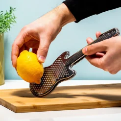 Ditverzinjeniet Muziek|Gitaar rasp