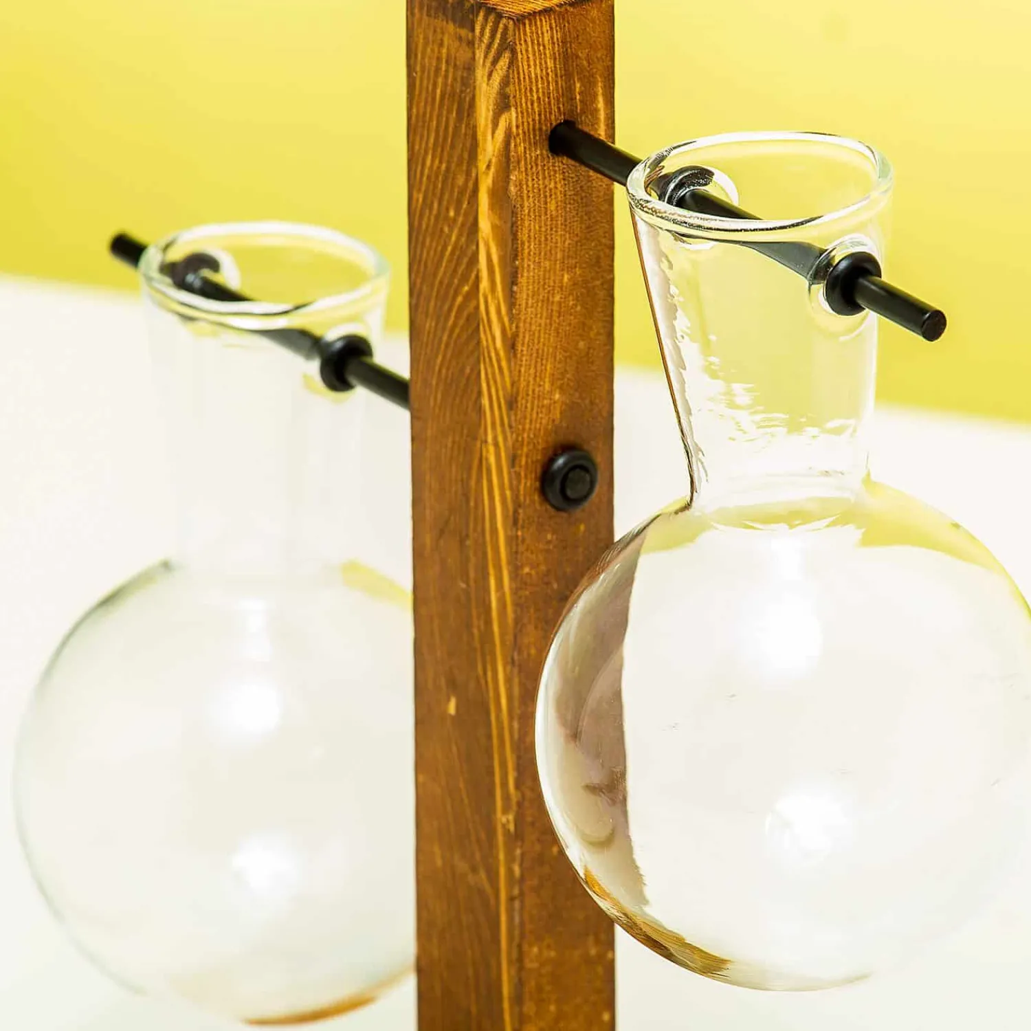 Ditverzinjeniet Vazen|Houten stekjesvaas