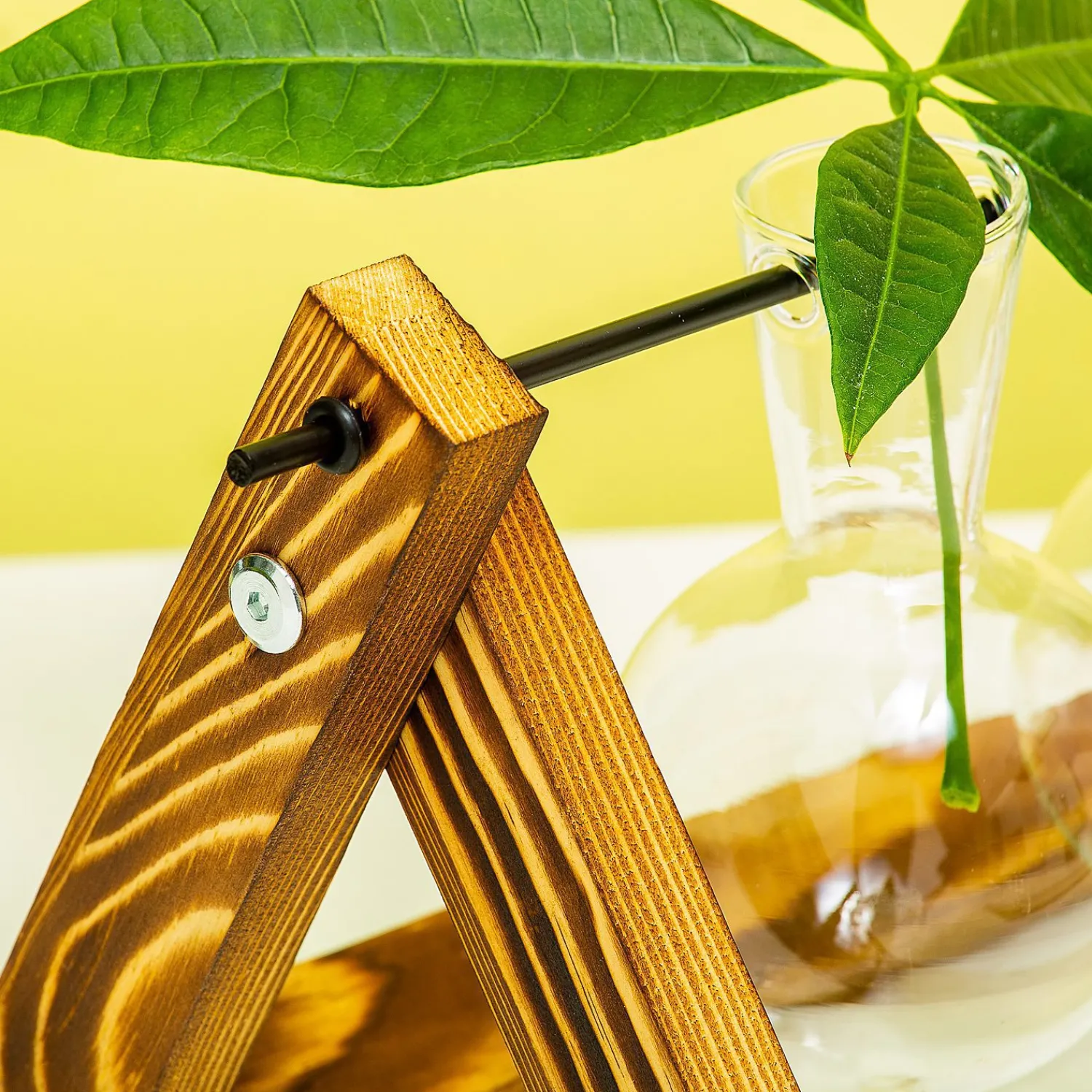 Ditverzinjeniet Vazen|Houten stekjesvaas