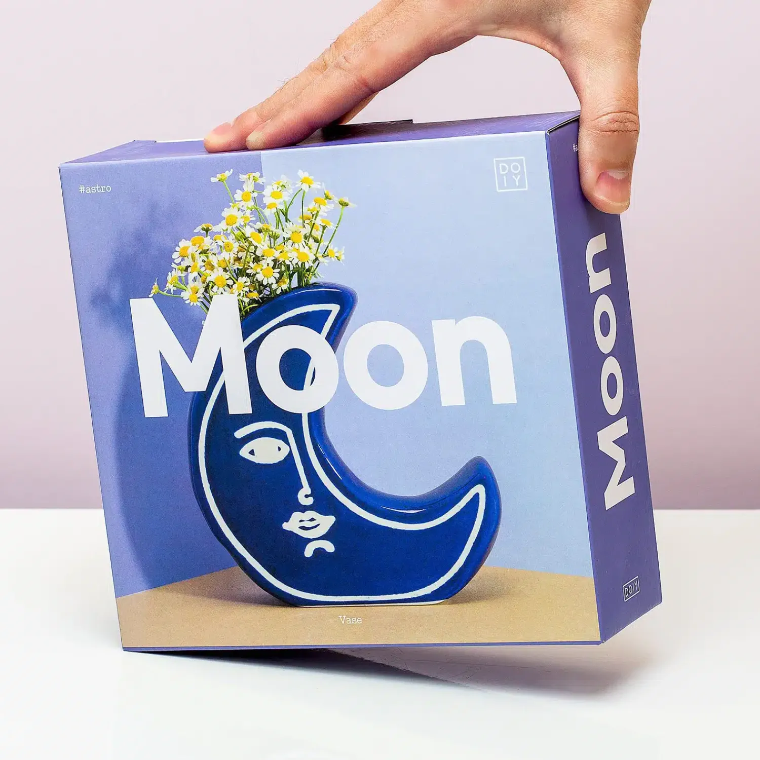 Ditverzinjeniet Vazen|Maan vaas