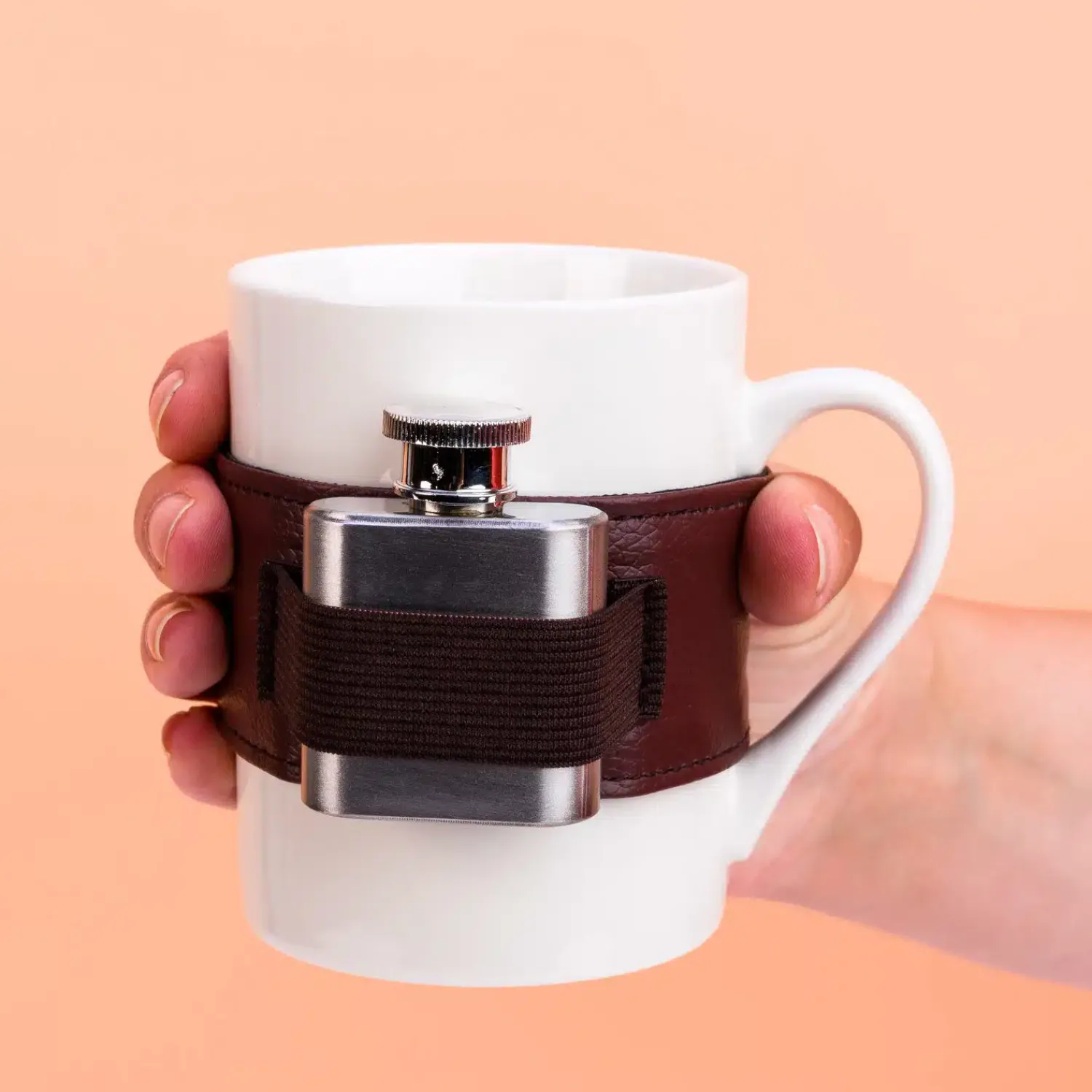 Ditverzinjeniet Mokken & Glazen|Mok met mini-heupflacon