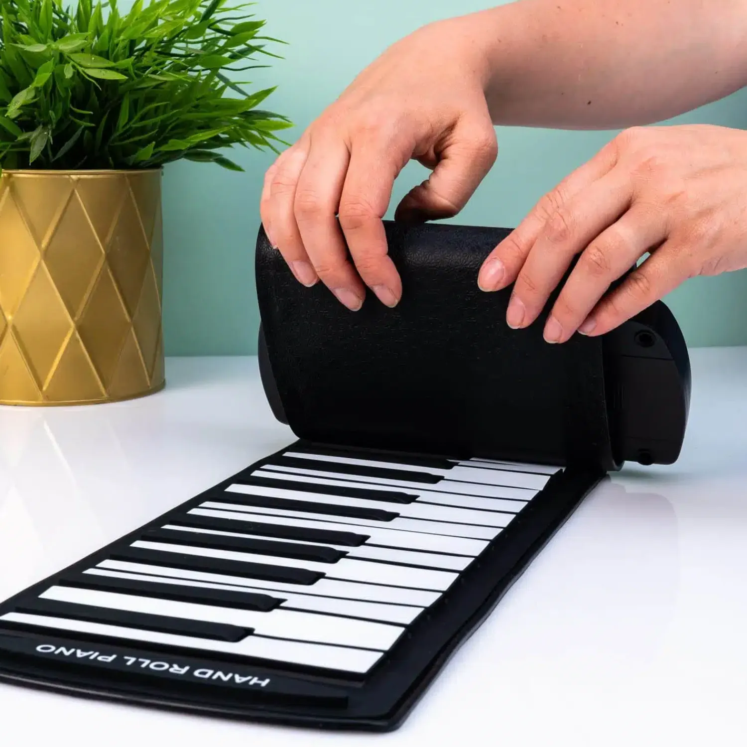 Ditverzinjeniet Muziek|Oprolbaar keyboard