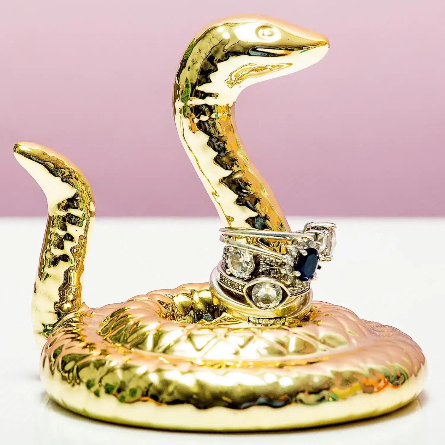 Ditverzinjeniet Sieradenhouders|Slang ringhouder