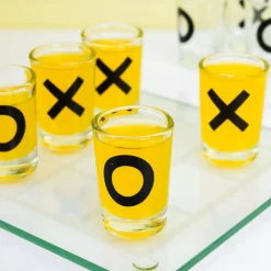 Ditverzinjeniet Drankspelletjes|Vrijgezellenfeestjes|Tic Tac Toe drankspel met shotglaasjes