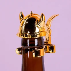 Ditverzinjeniet Borrelen|Viking helm flesstoppers (set van 4)